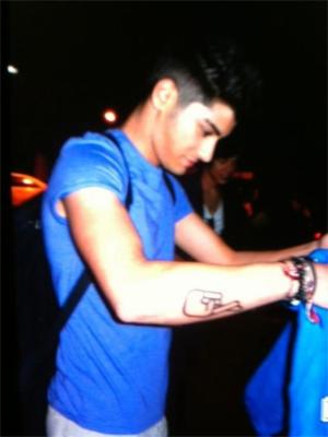 zayn_malik_tattoo_01_300x400